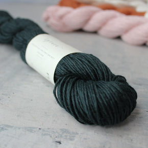 Flax & Twine Daytime Linen Yarn - 8-ply