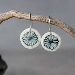 Ceramic Earrings Green Daisy