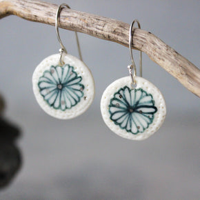 Ceramic Earrings Green Daisy