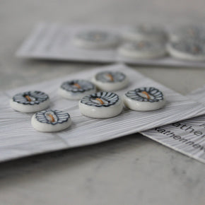 Ceramic Buttons : Painted Daisy - Tribe Castlemaine