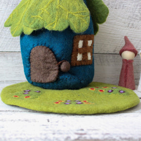 Oak Leaf House & Playmat - Tribe Castlemaine