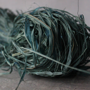 Raffia : Local Hand-Dyed