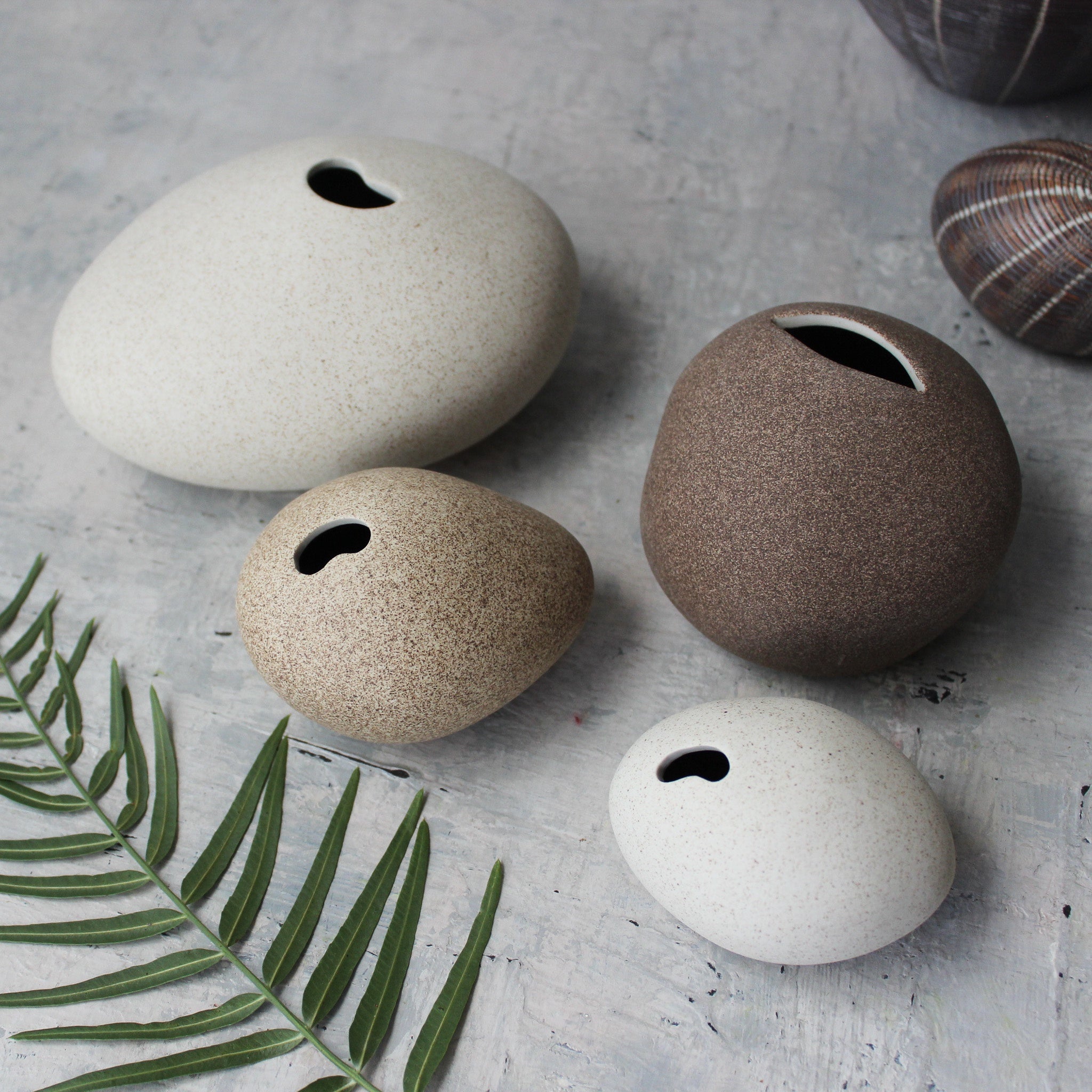 Roshi Pebble Sand Vases