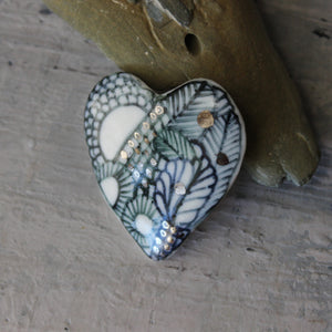 Porcelain Brooches : Hand Painted Hearts
