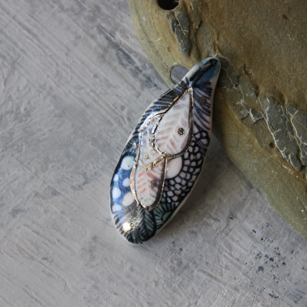 Porcelain Brooch 'Feather'