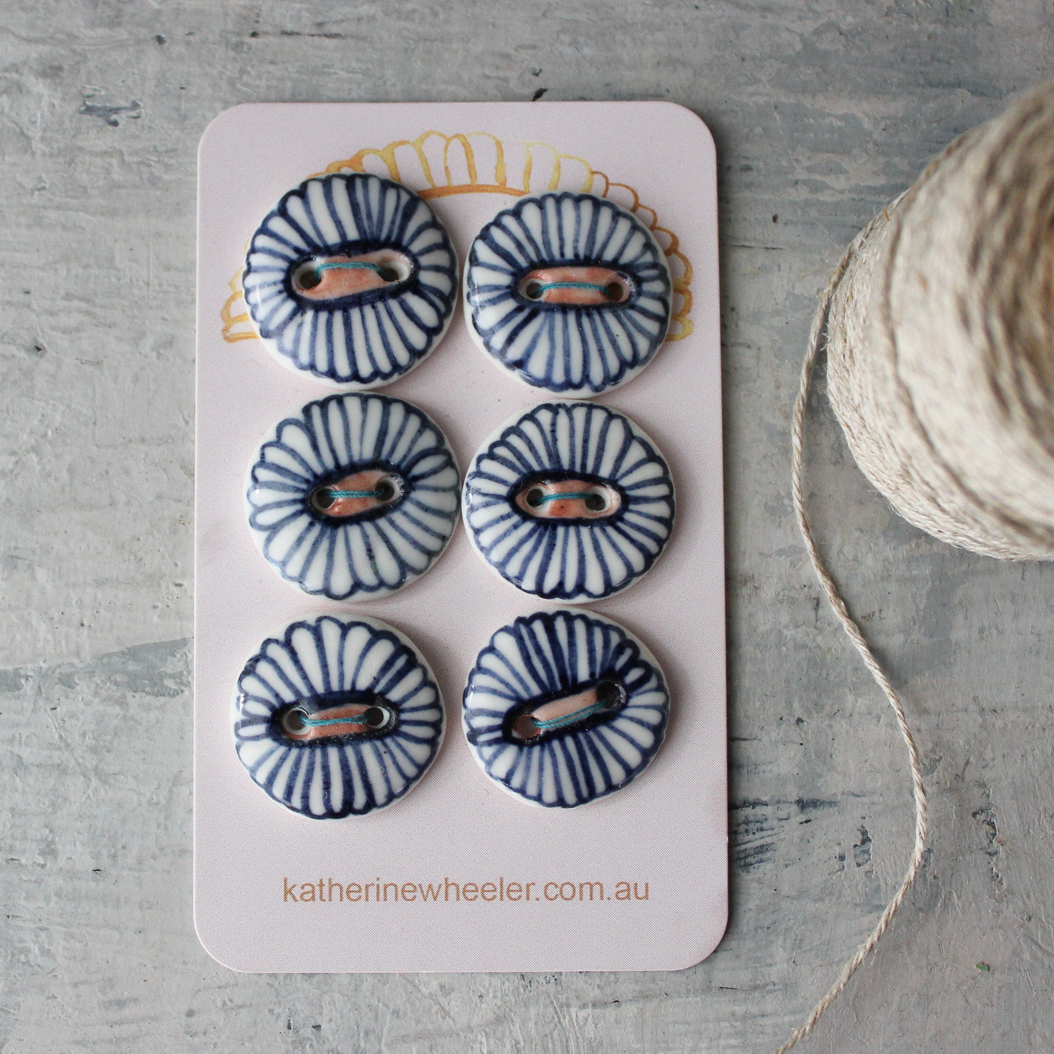 Ceramic Buttons : Daisy