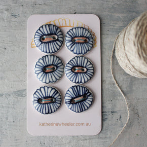 Ceramic Buttons : Daisy