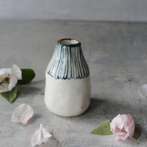 Little Ceramic Vase Daisy