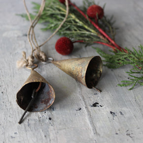 Little Pointed Iron Bells