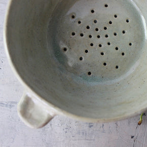 Berry Colander Bowl Green