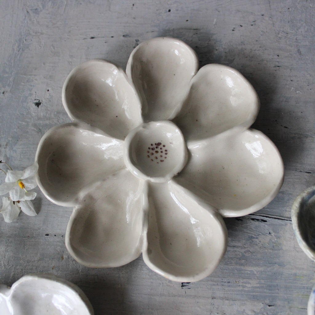 Ceramic Daisy Trinket Trays