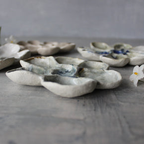 Ceramic Daisy Trinket Trays