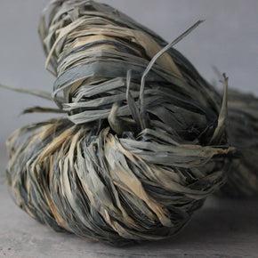 Raffia : Local Hand-Dyed