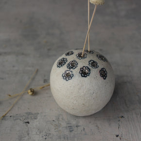 Incense Holder / Specimen Keeper Silver Daisy