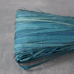 Raffia Coloured : Nutscene