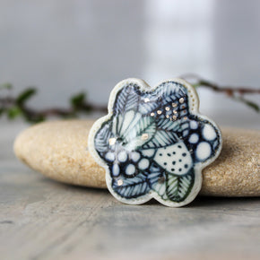 Porcelain Brooches Flower