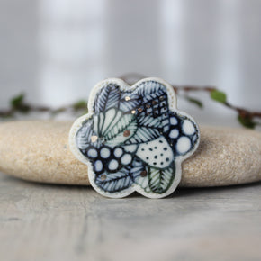 Porcelain Brooches Flower