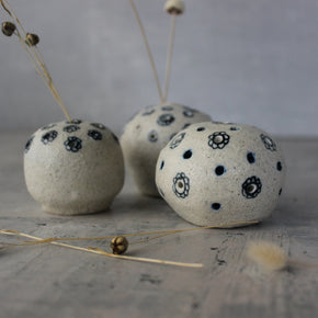 Incense Holder / Specimen Keeper Blue Daisy