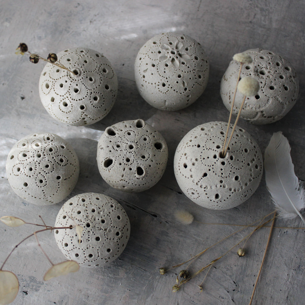 Sea Urchin Incense Holder / Specimen Keepers