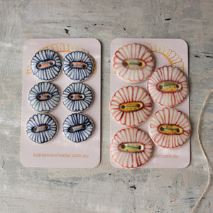 Ceramic Buttons : Daisy - Tribe Castlemaine