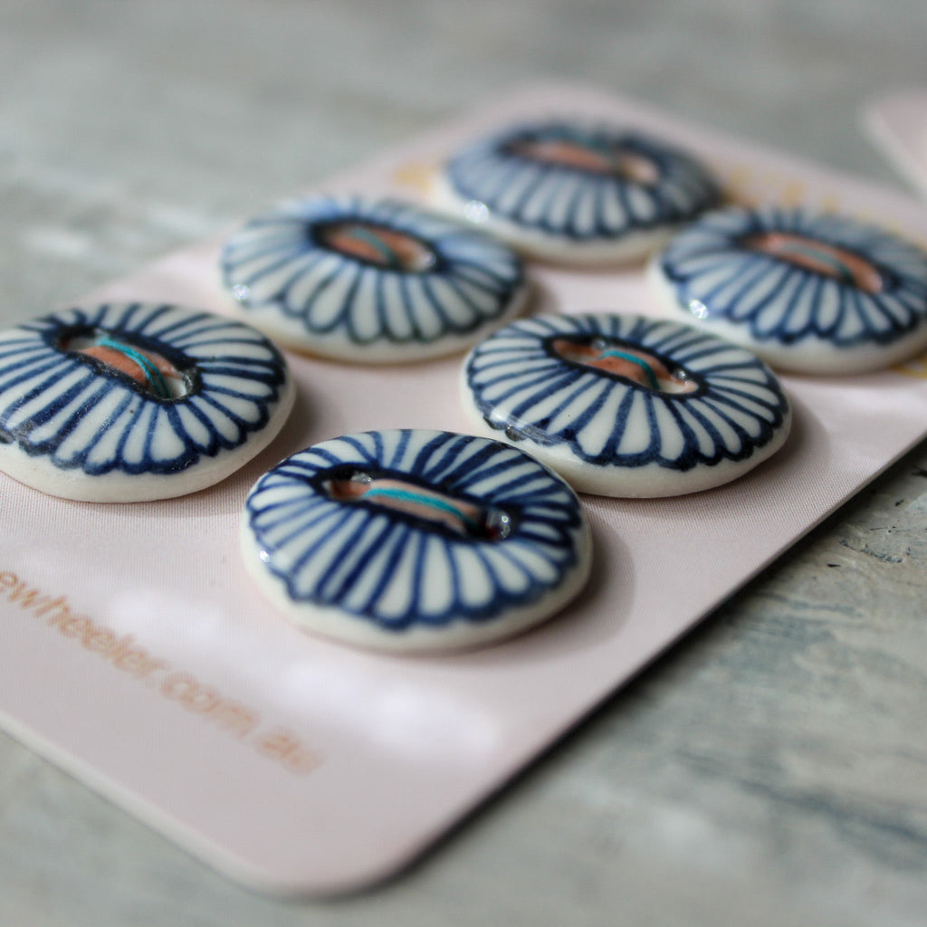 Ceramic Buttons : Daisy - Tribe Castlemaine
