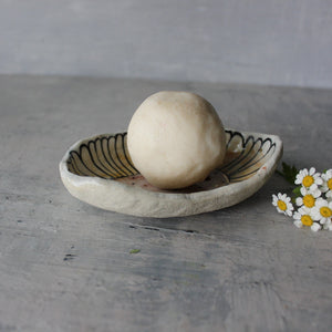 Ceramic Soap Dishes Painted Daisy - Tribe Castlemaine