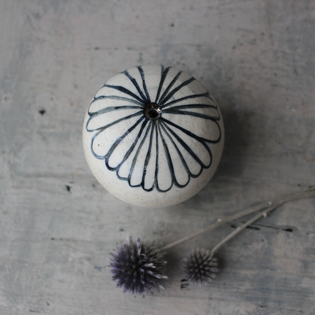 Daisy Incense Holder / Specimen Keeper - Tribe Castlemaine