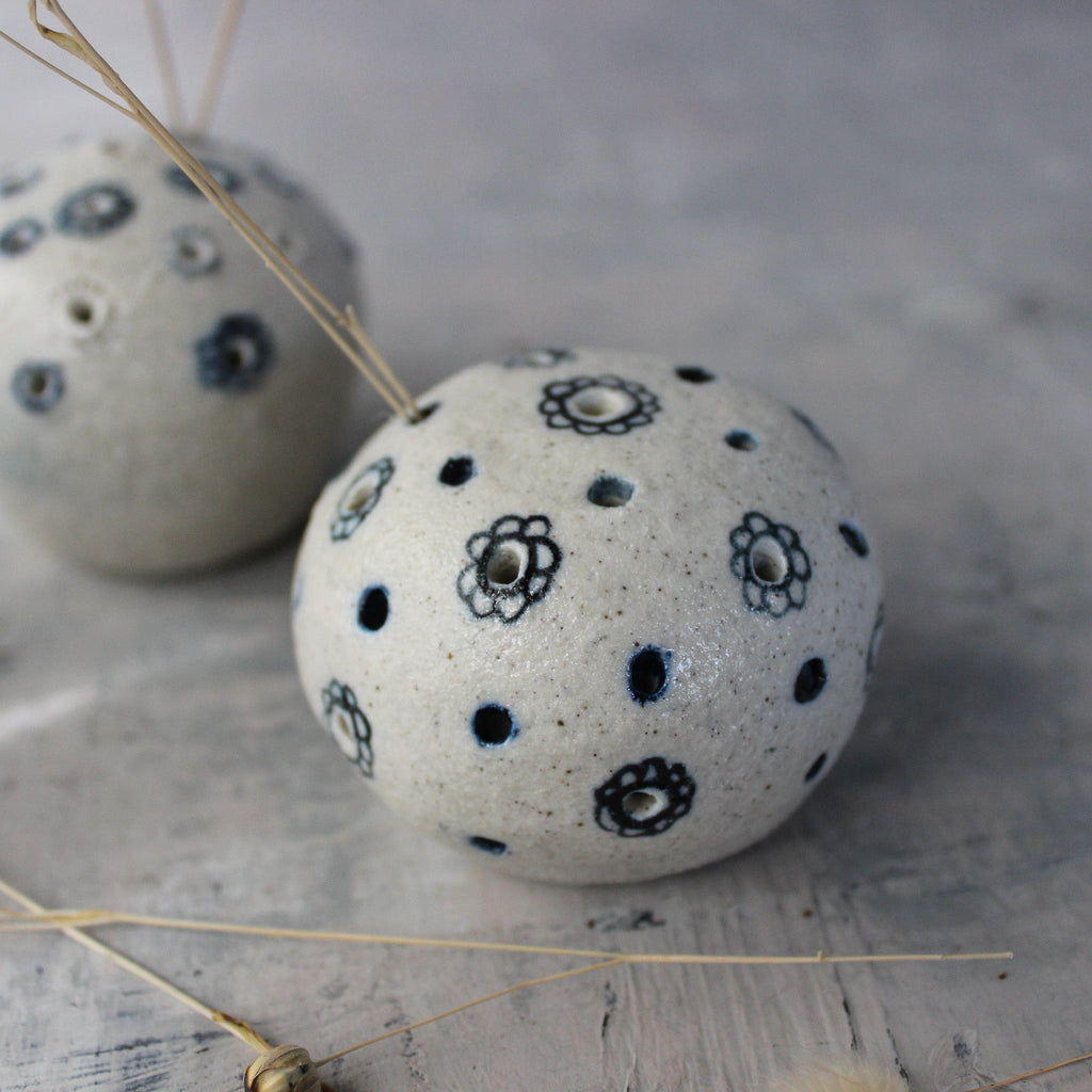 Incense Holder / Specimen Keeper Blue Daisy - Tribe Castlemaine
