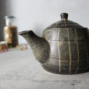 Japanese Teapot : Rusty Jukusa - Tribe Castlemaine