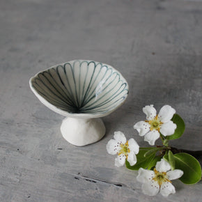 Little Porcelain Pedestal Dish Daisy - Tribe Castlemaine