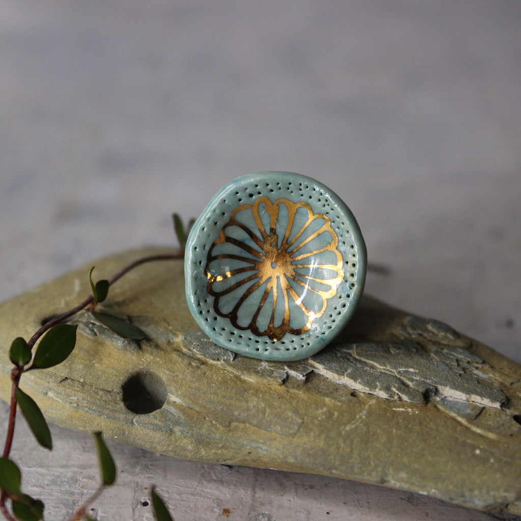 Porcelain Ring Gold Daisy Green - Tribe Castlemaine