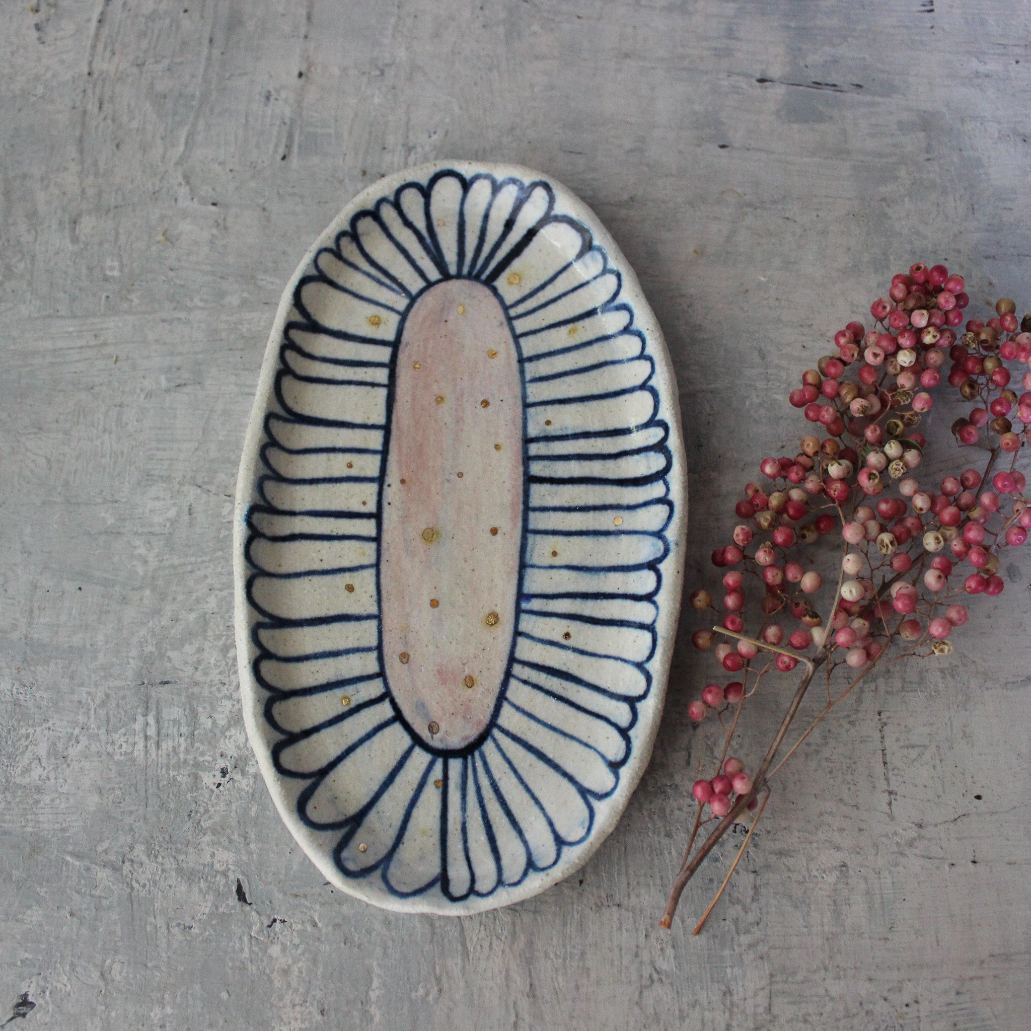 Ceramic Plates Painted Daisy - Tribe Castlemaine