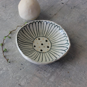 Ceramic Soap Dishes Painted Daisy - Tribe Castlemaine