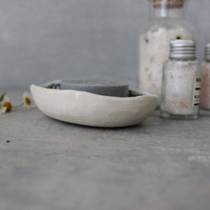 Ceramic Soap Dishes Painted Daisy - Tribe Castlemaine