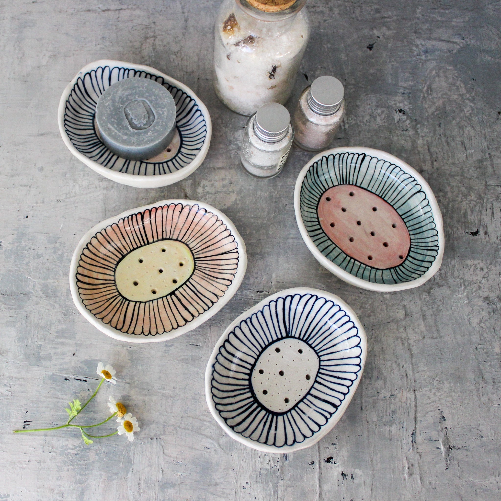 Ceramic Soap Dishes Painted Daisy - Tribe Castlemaine