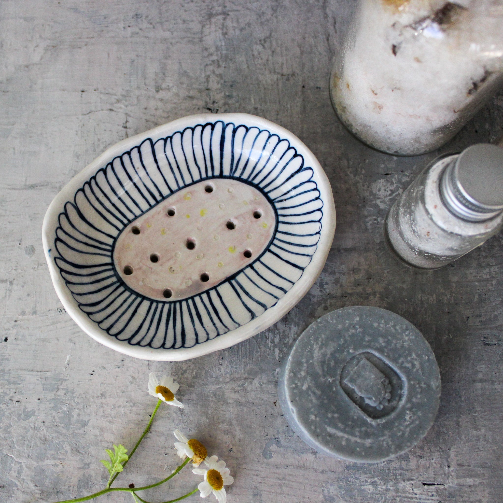 Ceramic Soap Dishes Painted Daisy - Tribe Castlemaine
