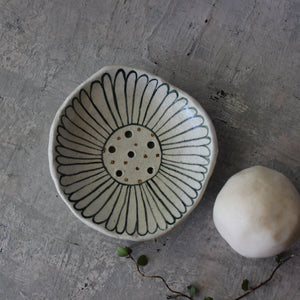 Ceramic Soap Dishes Painted Daisy - Tribe Castlemaine
