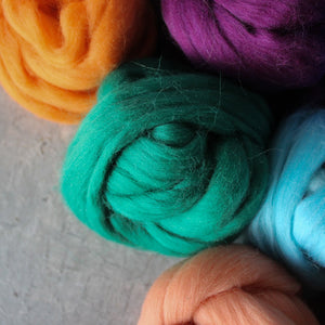 Coloured Wool Fleece Roving - Tribe Castlemaine