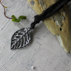 Enamelled Filagree Leaf Necklace - Tribe Castlemaine