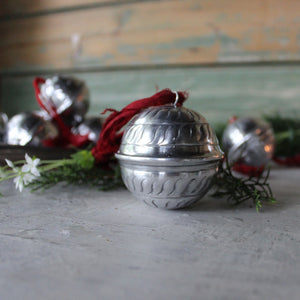 Hanging Silver Ball Ornaments - Tribe Castlemaine