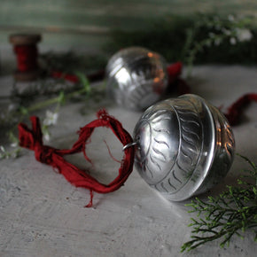 Hanging Silver Ball Ornaments - Tribe Castlemaine