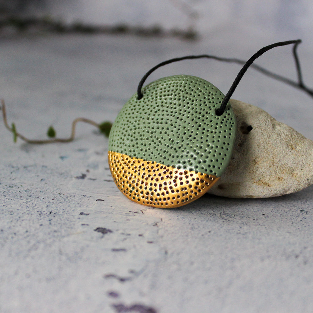 Round Coral Necklace Green Gold - Tribe Castlemaine