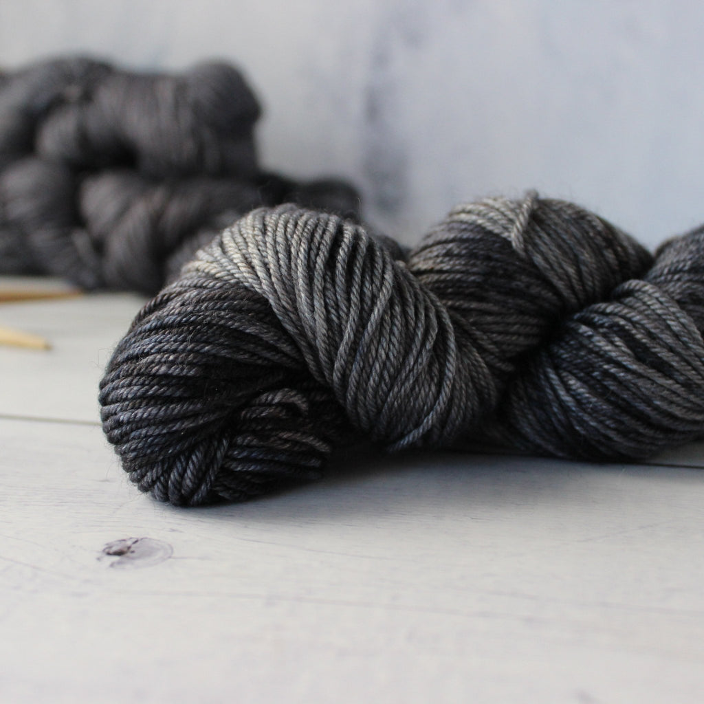 Yarn : Hand-dyed Silk/Merino/Yak 'Degraves' - Tribe Castlemaine